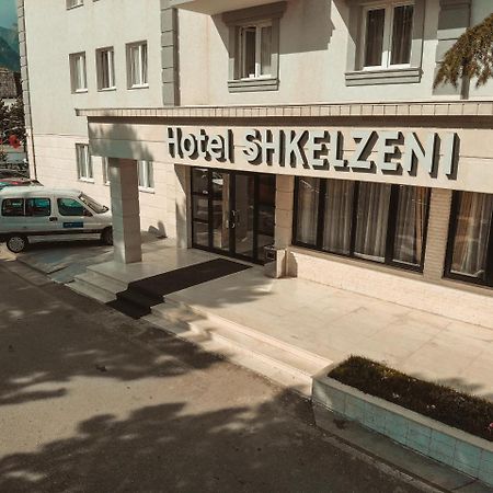 Hotel Turizem Shkelzeni Bajram Curri Exterior foto