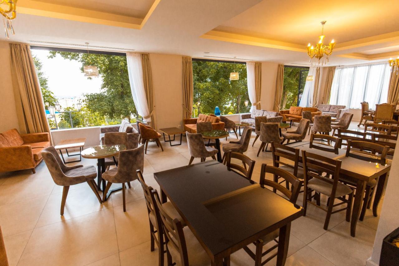 Hotel Turizem Shkelzeni Bajram Curri Exterior foto