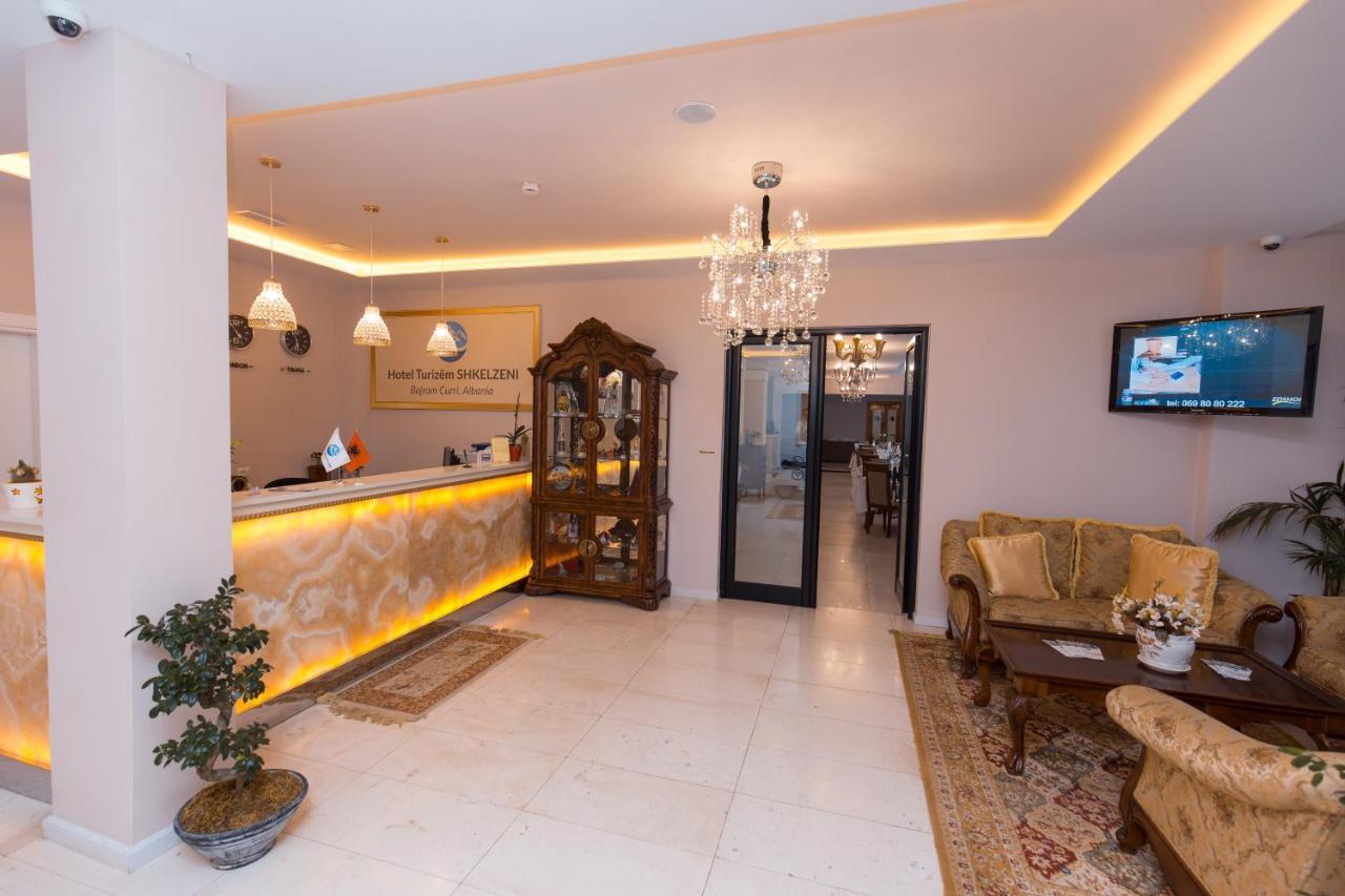 Hotel Turizem Shkelzeni Bajram Curri Exterior foto