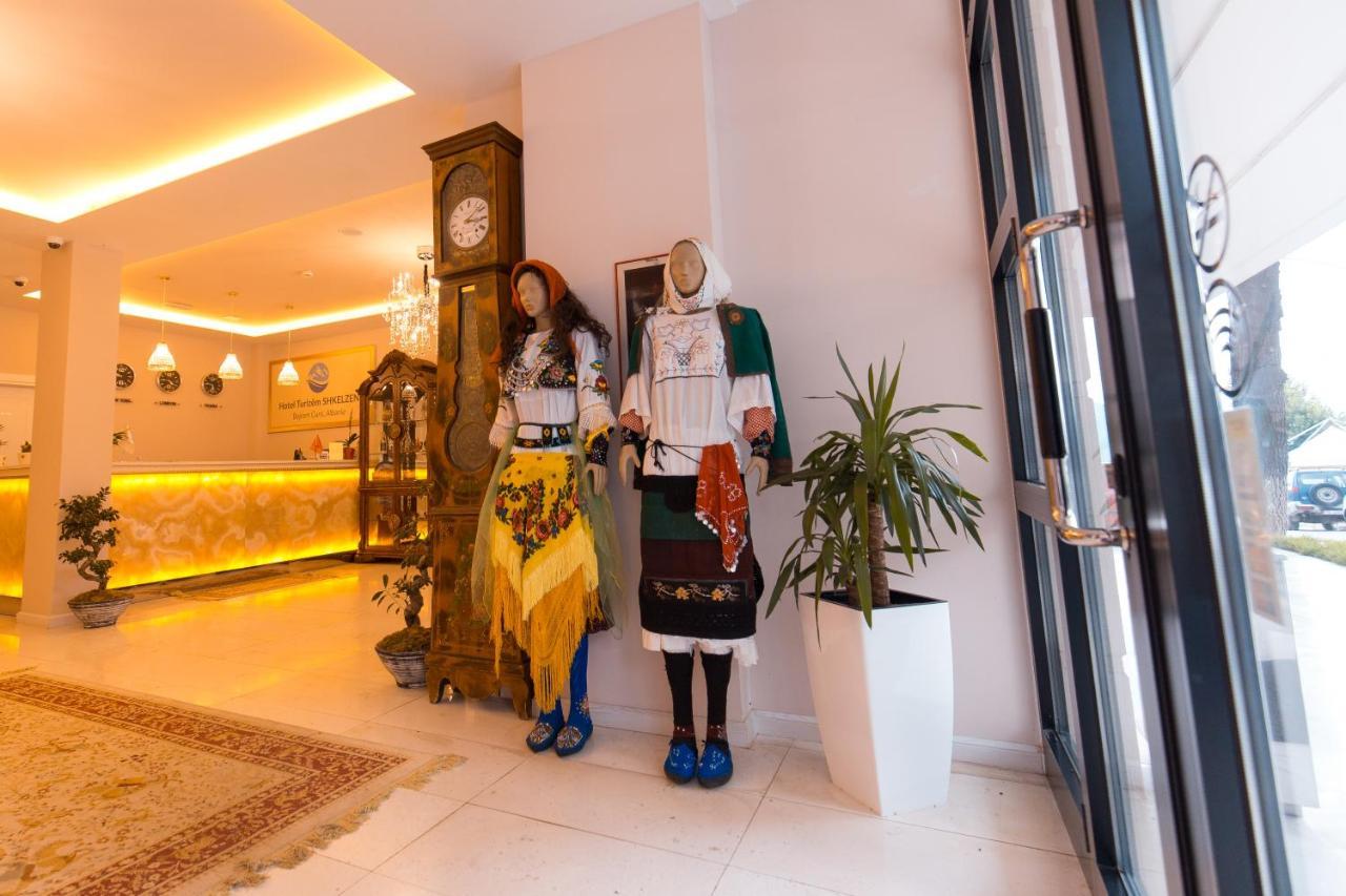 Hotel Turizem Shkelzeni Bajram Curri Exterior foto